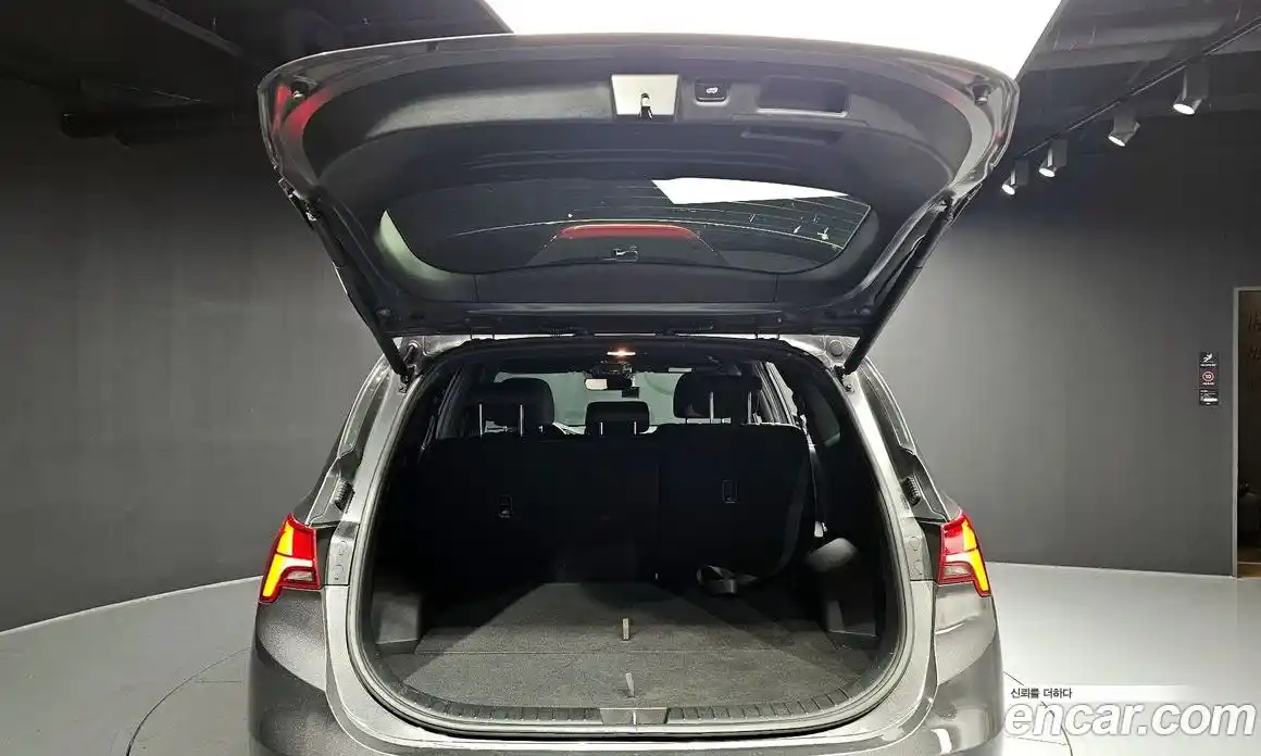 Hyundai Santa Fe 2021 2.2 Автомат в Москве № 112546, фото 7