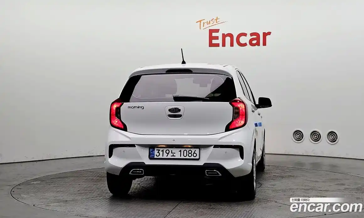 Kia Morning 2021 1.0 Автомат в Москве № 11385, фото 1