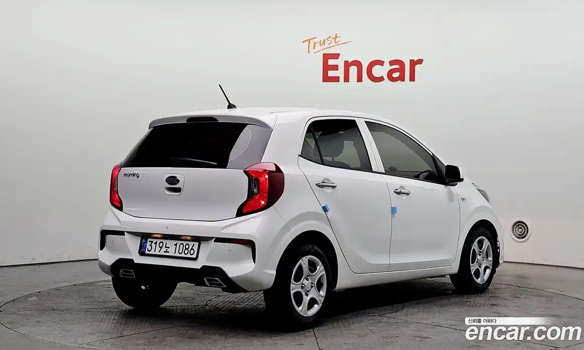 Kia Morning 2021 1.0 Автомат в Москве № 11385, фото 4