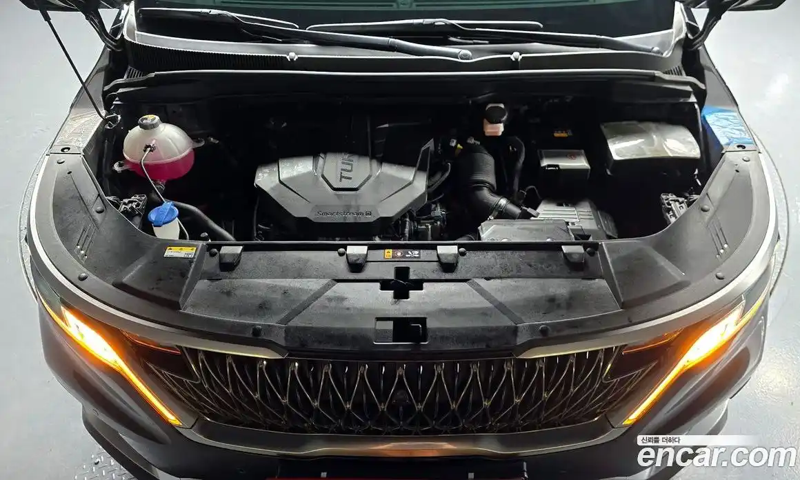 Kia Canival 2023 2.2 Автомат в Москве № 120620, фото 11