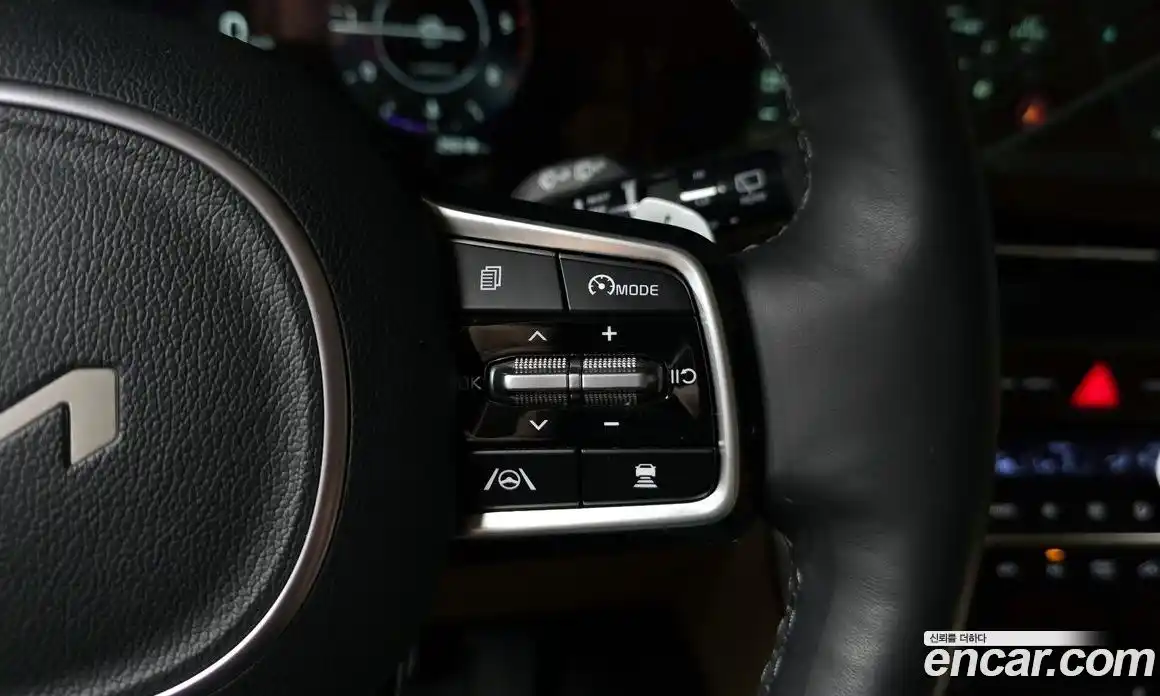 Kia Canival 2023 2.2 Автомат в Москве № 120620, фото 13