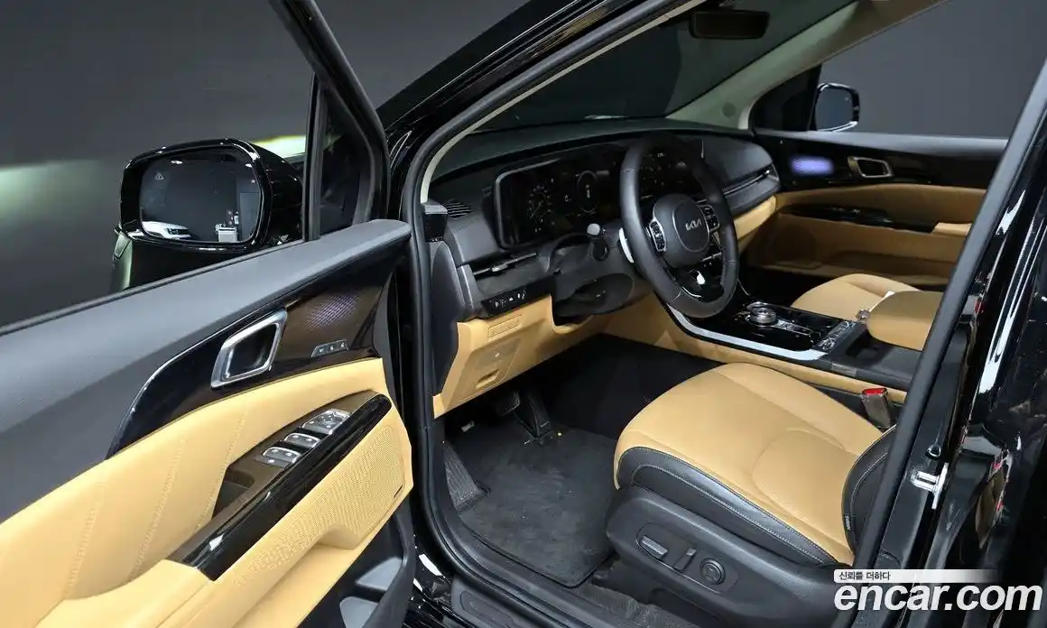 Kia Canival 2023 2.2 Автомат в Москве № 120620, фото 16