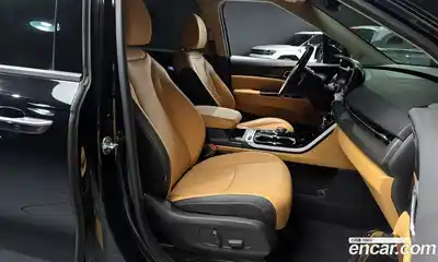 Kia Canival 2023 2.2 Автомат в Москве № 120620, миниатюра 3