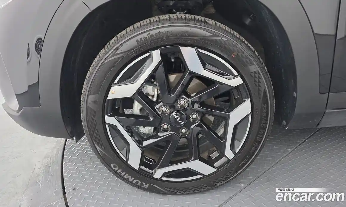 Kia Seltos 2024 2.0 Автомат в Москве № 120671, фото 16