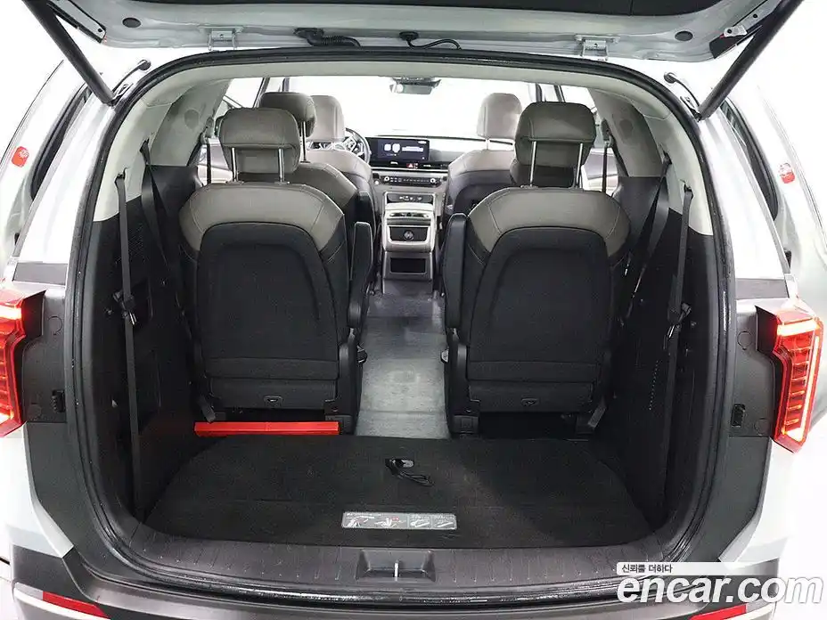 Kia Canival 2024 3.5 Автомат в Москве № 121164, фото 5