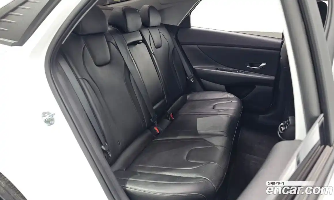 Hyundai Avante 2023 1.6 Автомат в Москве № 123604, фото 12