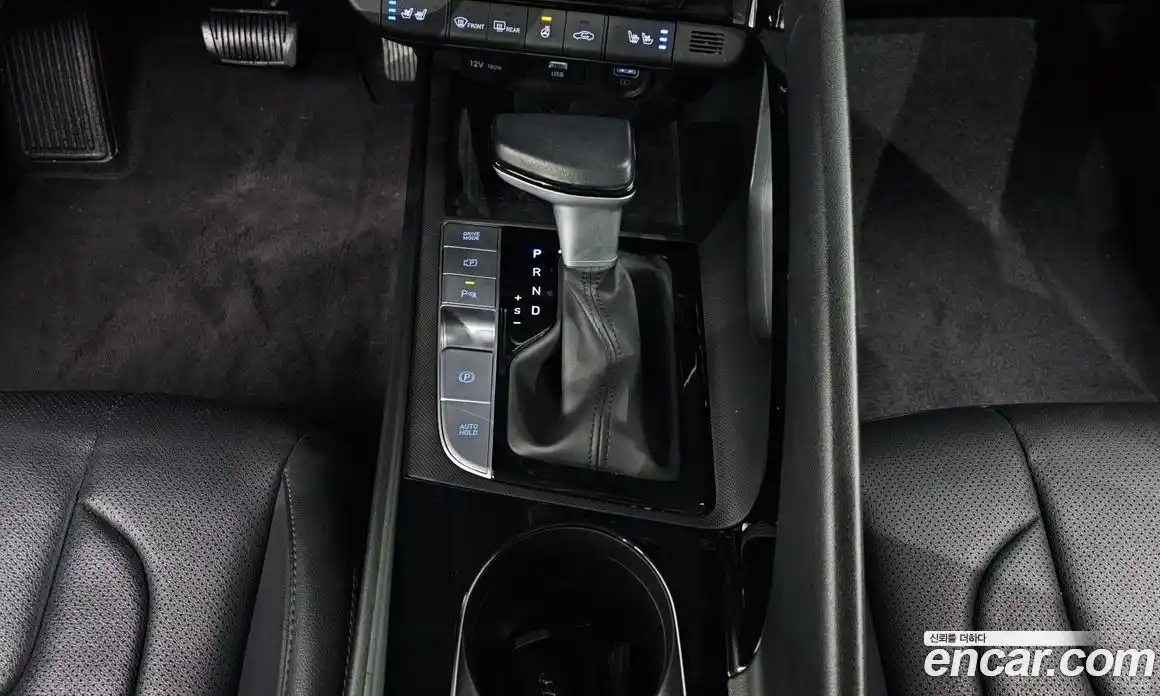 Hyundai Avante 2023 1.6 Автомат в Москве № 123604, фото 9