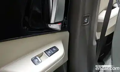 Kia Canival 2025 3.5 Автомат в Москве № 128604, миниатюра 5