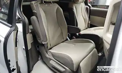 Kia Canival 2025 3.5 Автомат в Москве № 128604, миниатюра 6