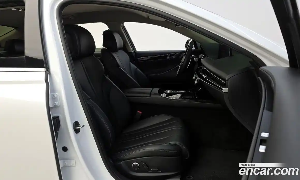 Genesis G80 2022 2.5 Автомат в Москве № 12914, фото 16