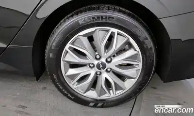 Kia K5 2023 2.0 Автомат в Москве № 131407, миниатюра 3