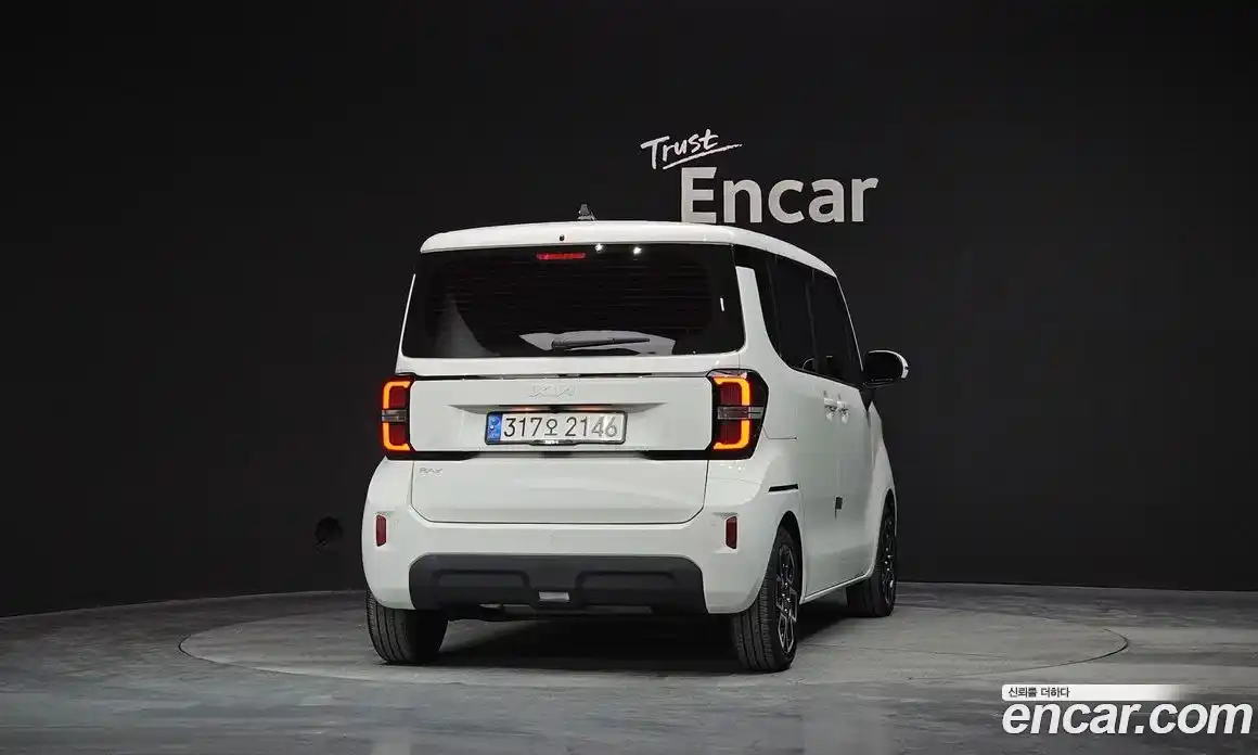 Kia Ray 2023 1.0 Автомат в Москве № 131889, фото 4