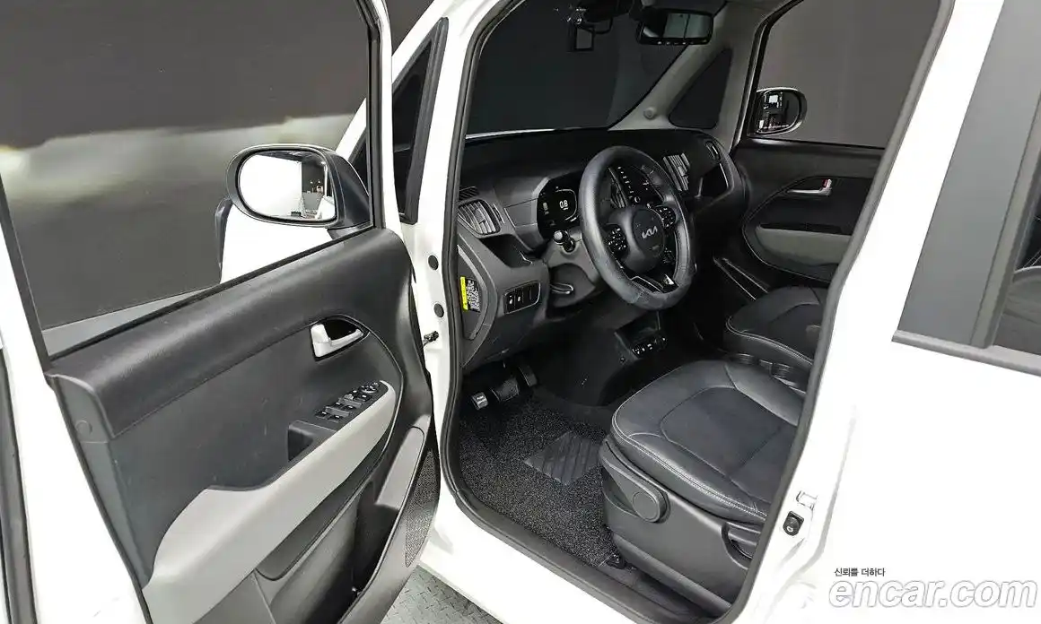 Kia Ray 2023 1.0 Автомат в Москве № 131889, фото 10