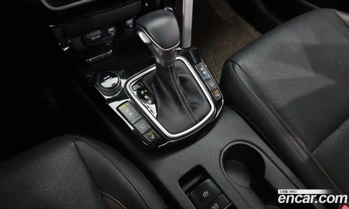 Kia Seltos 2021 1.6 Автомат в Москве № 133437, фото 4