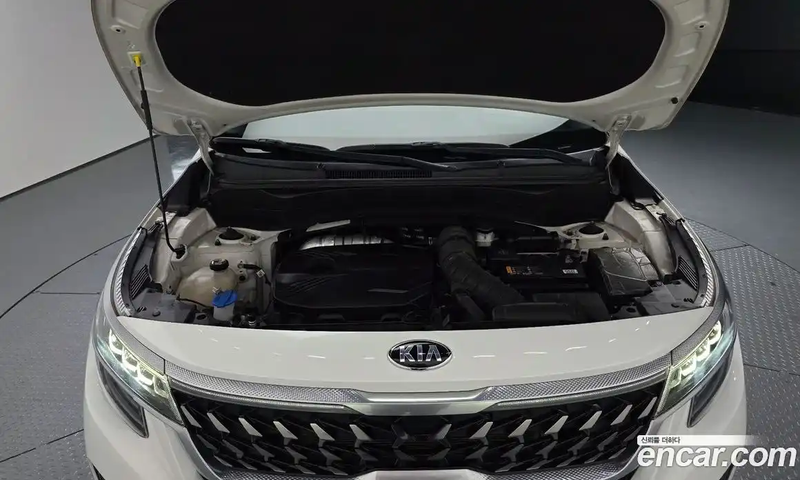 Kia Seltos 2021 1.6 Автомат в Москве № 133437, фото 7