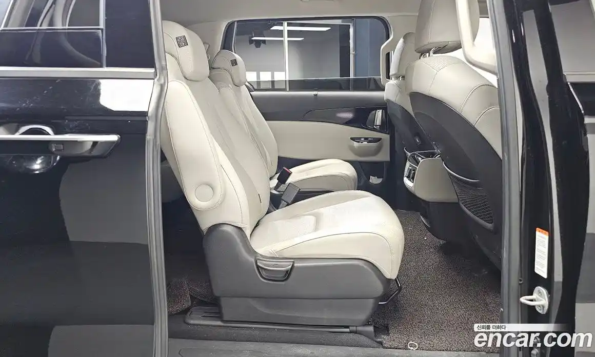 Kia Canival 2021 2.2 Автомат в Москве № 133761, фото 17