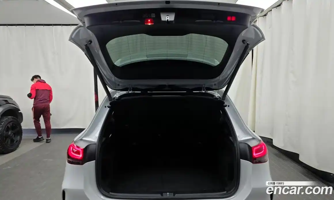 Mercedes-Benz GLA-Class 2023 2.0 Автомат в Москве № 137432, фото 20