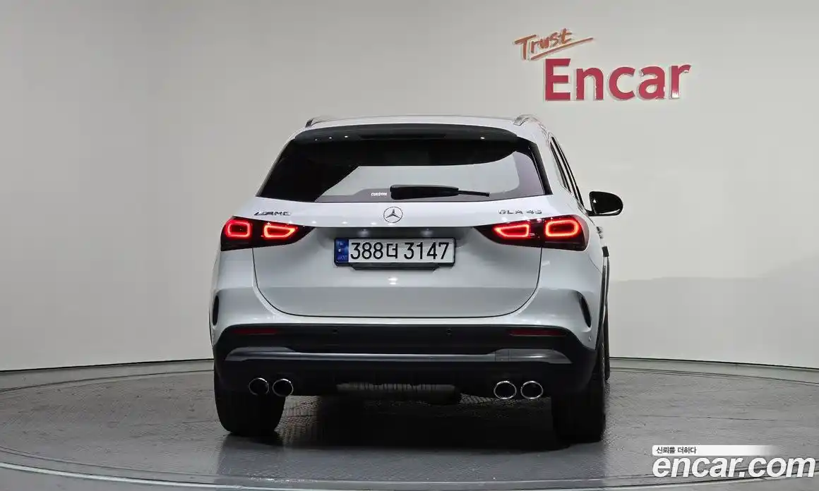 Mercedes-Benz GLA-Class 2023 2.0 Автомат в Москве № 137432, фото 4