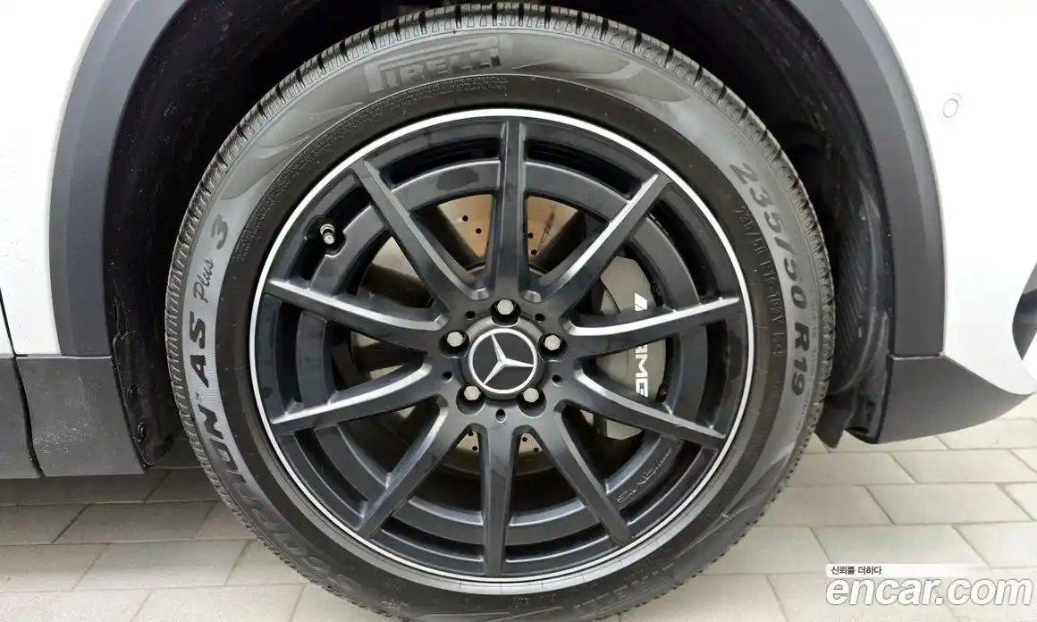 Mercedes-Benz GLA-Class 2023 2.0 Автомат в Москве № 137432, фото 5