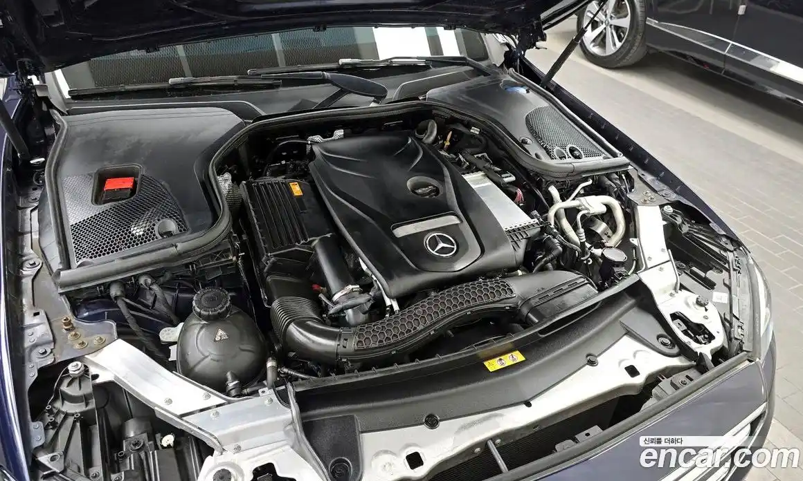 Mercedes-Benz E-Class 2020 2.0 Автомат в Москве № 141497, фото 16