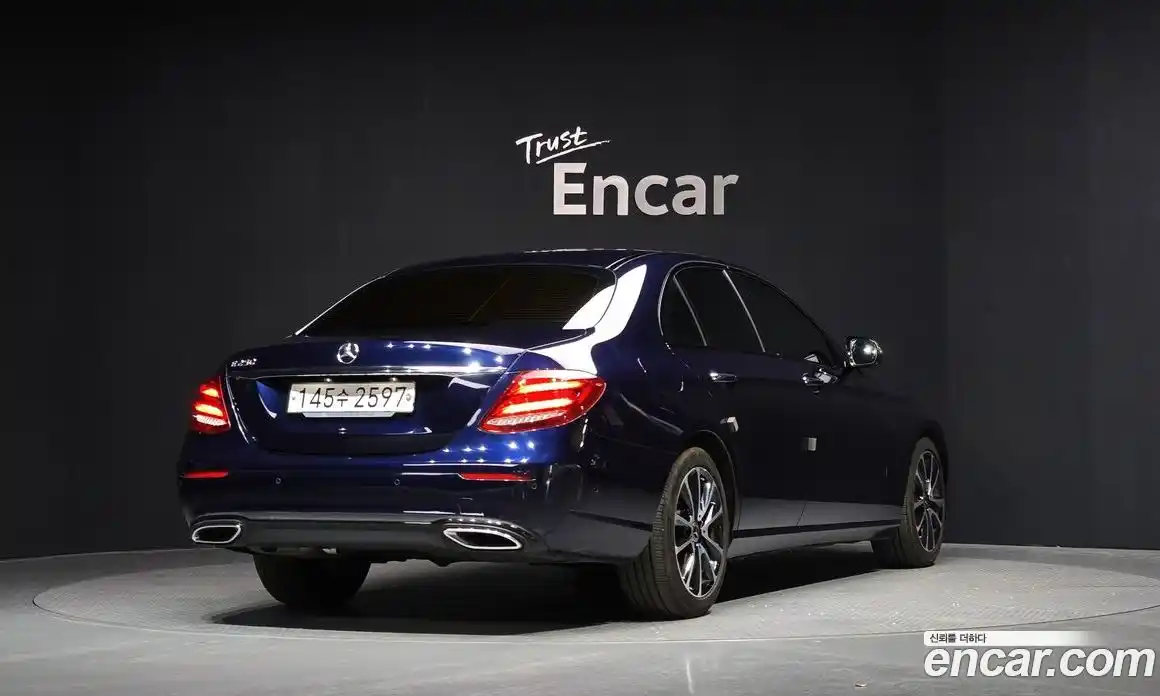 Mercedes-Benz E-Class 2020 2.0 Автомат в Москве № 141497, фото 17