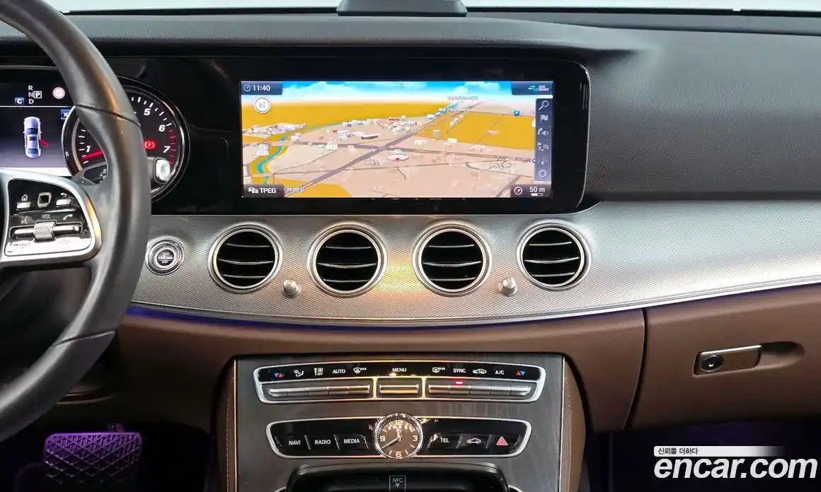 Mercedes-Benz E-Class 2020 2.0 Автомат в Москве № 141497, фото 18