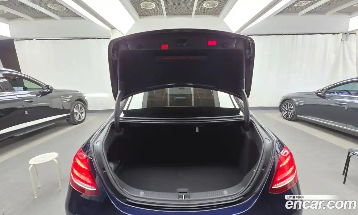 Mercedes-Benz E-Class 2020 2.0 Автомат в Москве № 141497, фото 19