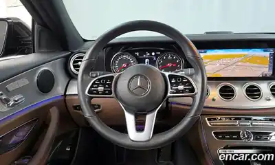 Mercedes-Benz E-Class 2020 2.0 Автомат в Москве № 141497, миниатюра 3