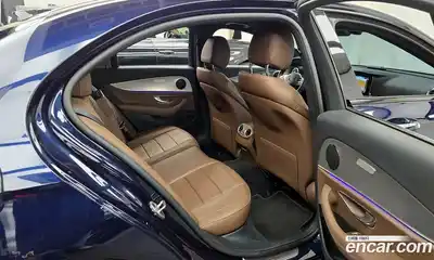 Mercedes-Benz E-Class 2020 2.0 Автомат в Москве № 141497, миниатюра 4