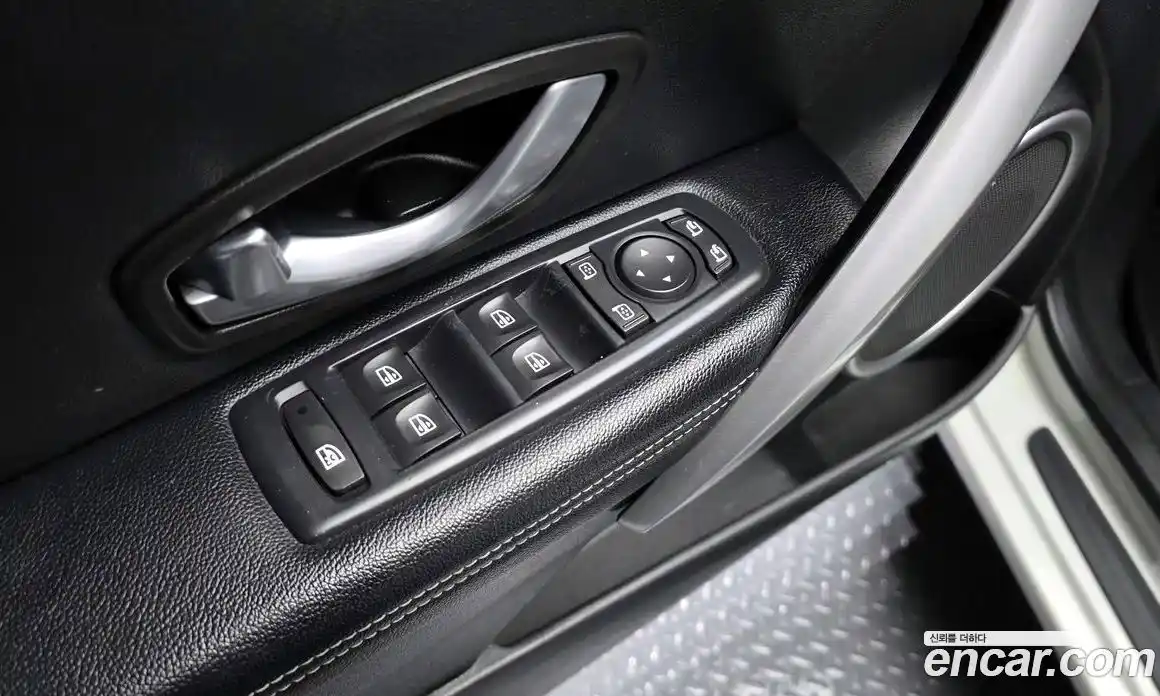 Renault SM3 2011 1.6 Автомат в Москве № 145513, фото 7