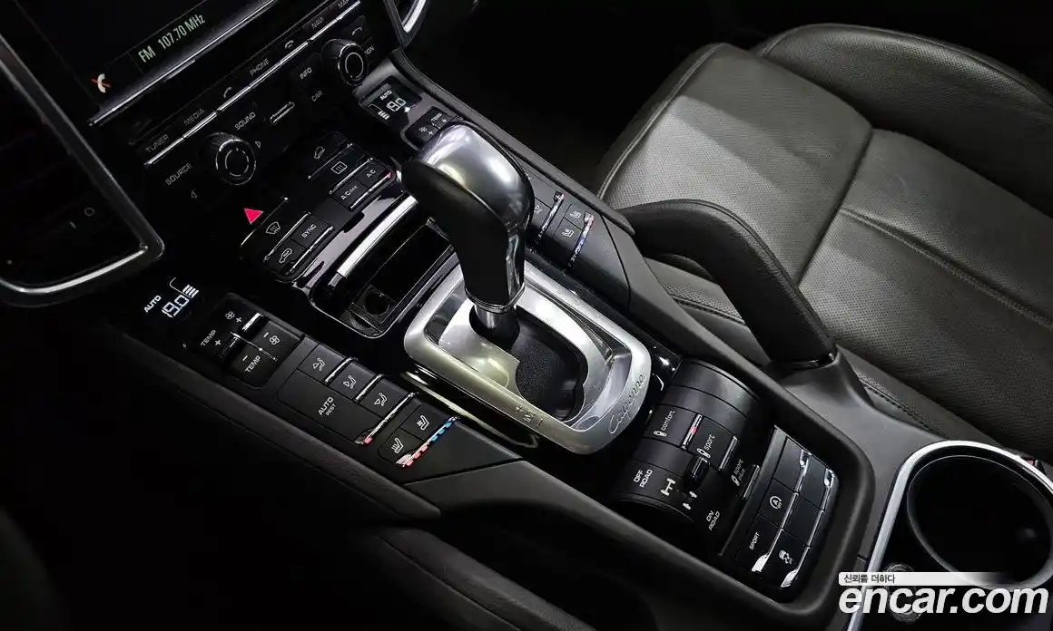 Porsche Cayenne 2015 4.1 Автомат в Москве № 147110, фото 9