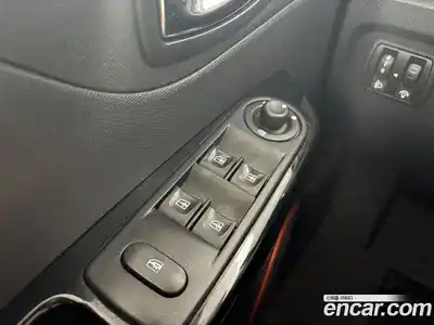 Renault QM3 2014 1.5 Автомат в Москве № 148406, миниатюра 12