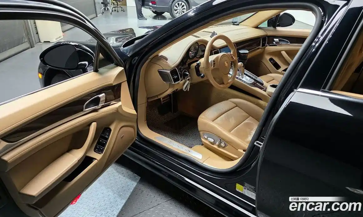 Porsche Panamera 2011 4.8 Автомат в Москве № 149478, фото 14