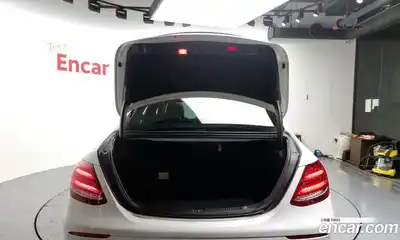 Mercedes-Benz E-Class 2018 1.9 Автомат в Москве № 149601, миниатюра 5