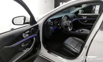 Mercedes-Benz E-Class 2018 1.9 Автомат в Москве № 149601, миниатюра 8