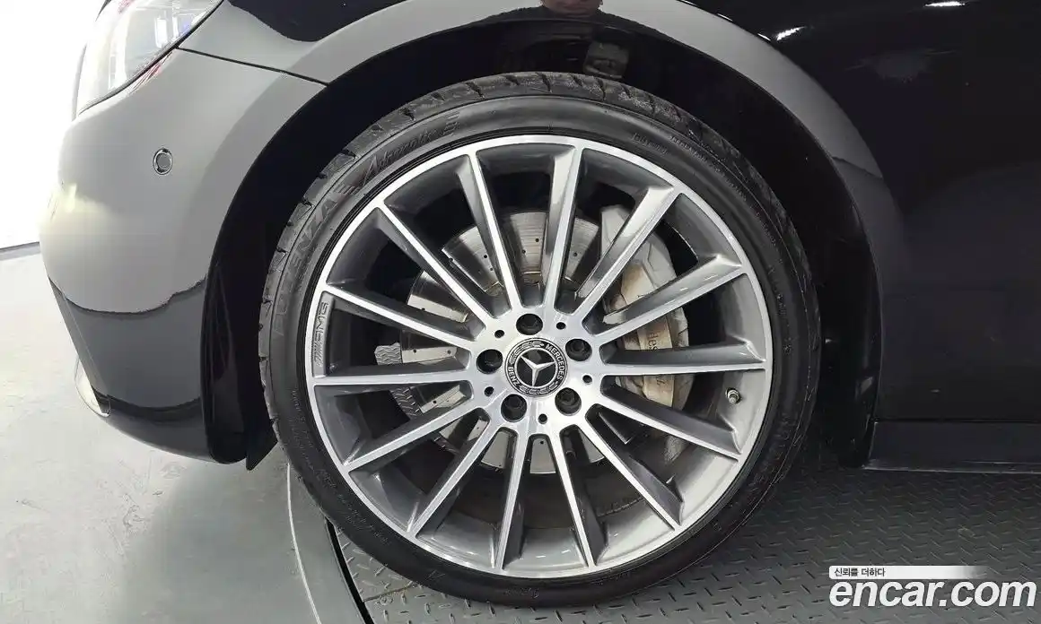 Mercedes-Benz E-Class 2021 2.0 Автомат в Москве № 150030, фото 10