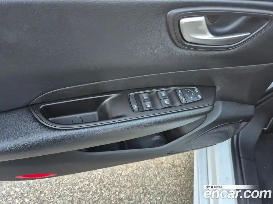 Renault SM6 2022 2.0 Автомат в Москве № 152540, фото 17