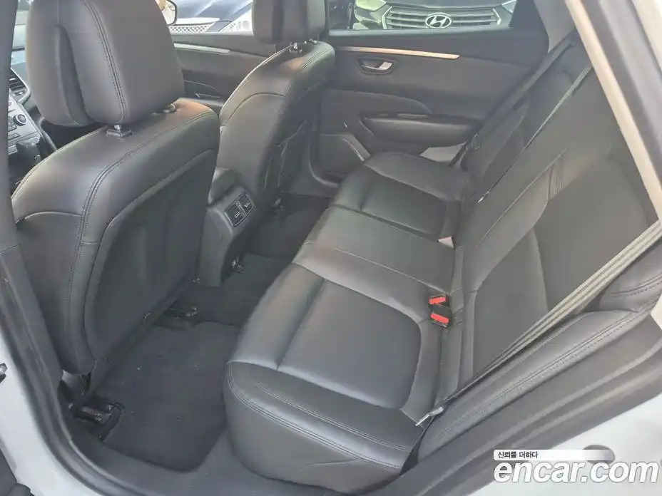 Renault SM6 2022 2.0 Автомат в Москве № 152540, фото 18