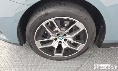 BMW 5-Series 2024 2.0 Автомат в Москве № 154478, миниатюра 2