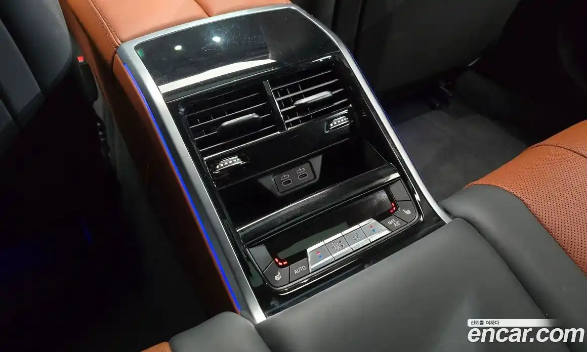 BMW 8-Series 2024 4.4 Автомат в Москве № 157609, фото 18