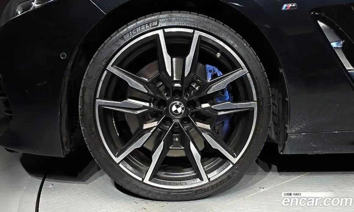 BMW 8-Series 2024 4.4 Автомат в Москве № 157609, фото 8