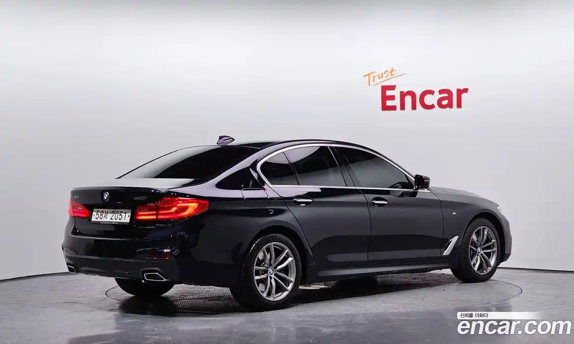 BMW 5-Series 2018 2.0 Автомат в Москве № 157863, фото 16