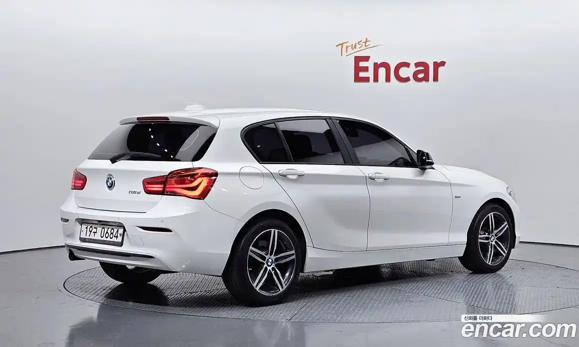 BMW 1-Series 2016 2.0 Автомат в Москве № 158903, фото 16