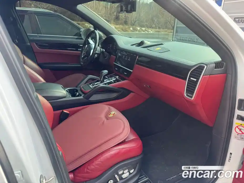 Porsche Cayenne 2020 3.0 Автомат в Москве № 160664, фото 4