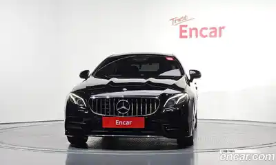 Mercedes-Benz E-Class 2019 1.9 Автомат в Москве № 161090, миниатюра 3