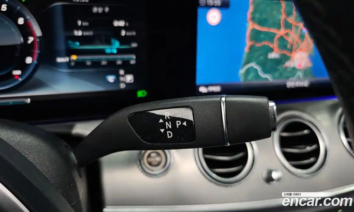 Mercedes-Benz E-Class 2017 2.0 Автомат в Москве № 161872, фото 9