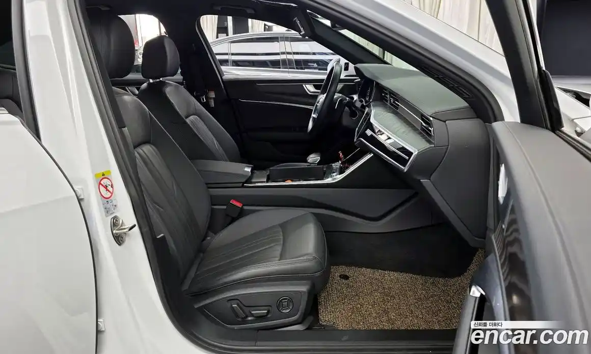 Audi A6 2021 2.0 Автомат в Москве № 163424, фото 9