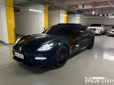 Porsche Panamera, 2020