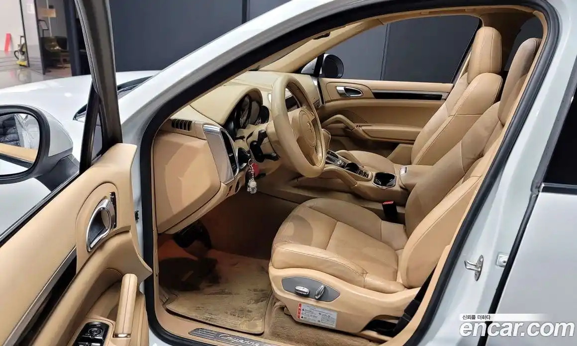 Porsche Cayenne 2012 3.0 Автомат в Москве № 165689, фото 11