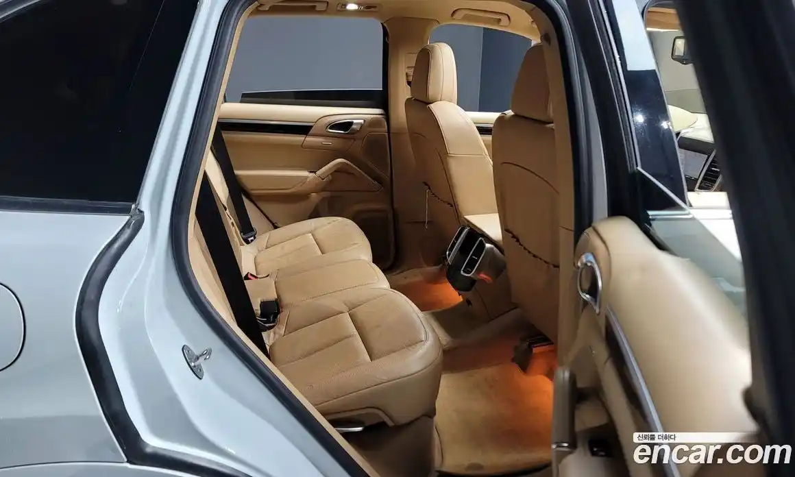 Porsche Cayenne 2012 3.0 Автомат в Москве № 165689, фото 18